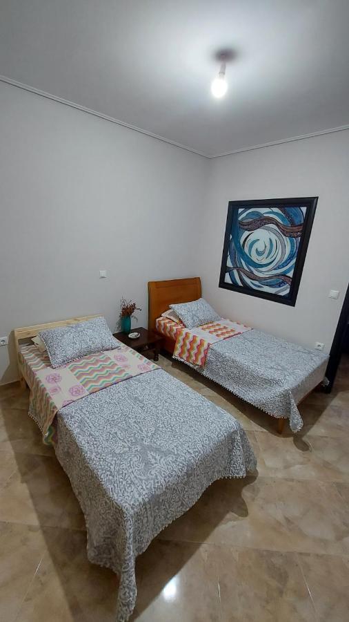 Vanas Apartment Ártemida Kültér fotó
